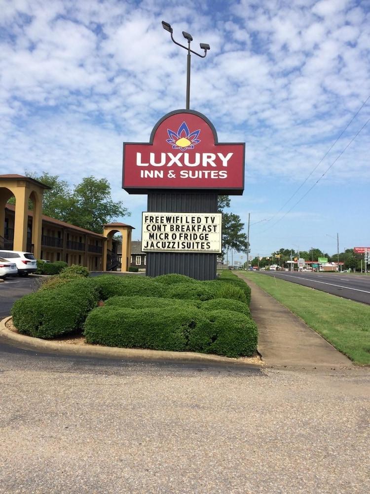 سلما Luxury Inn & Suites المظهر الخارجي الصورة