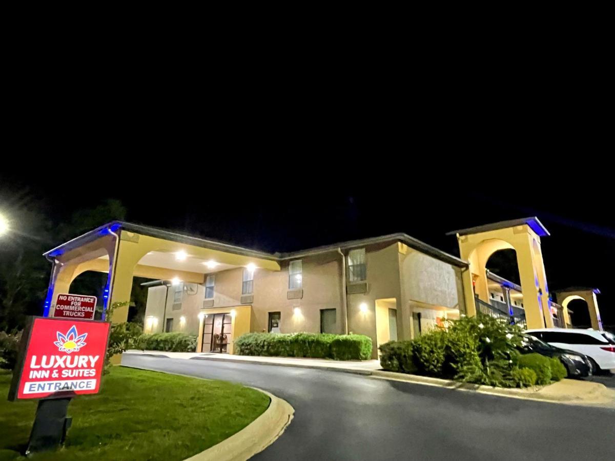 سلما Luxury Inn & Suites المظهر الخارجي الصورة