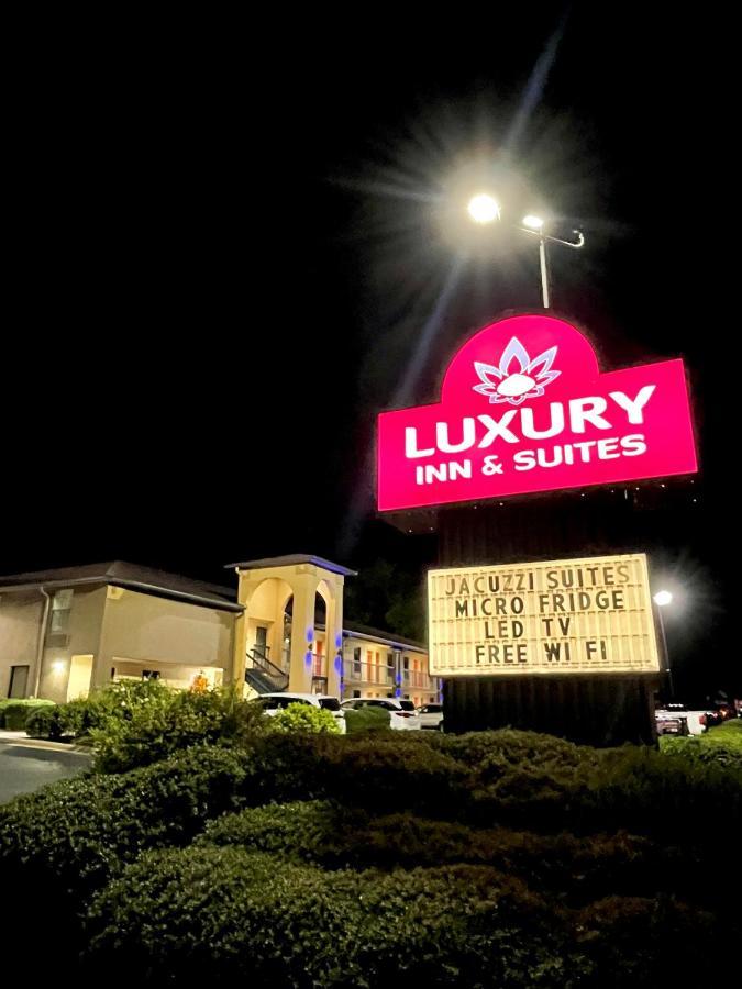 سلما Luxury Inn & Suites المظهر الخارجي الصورة