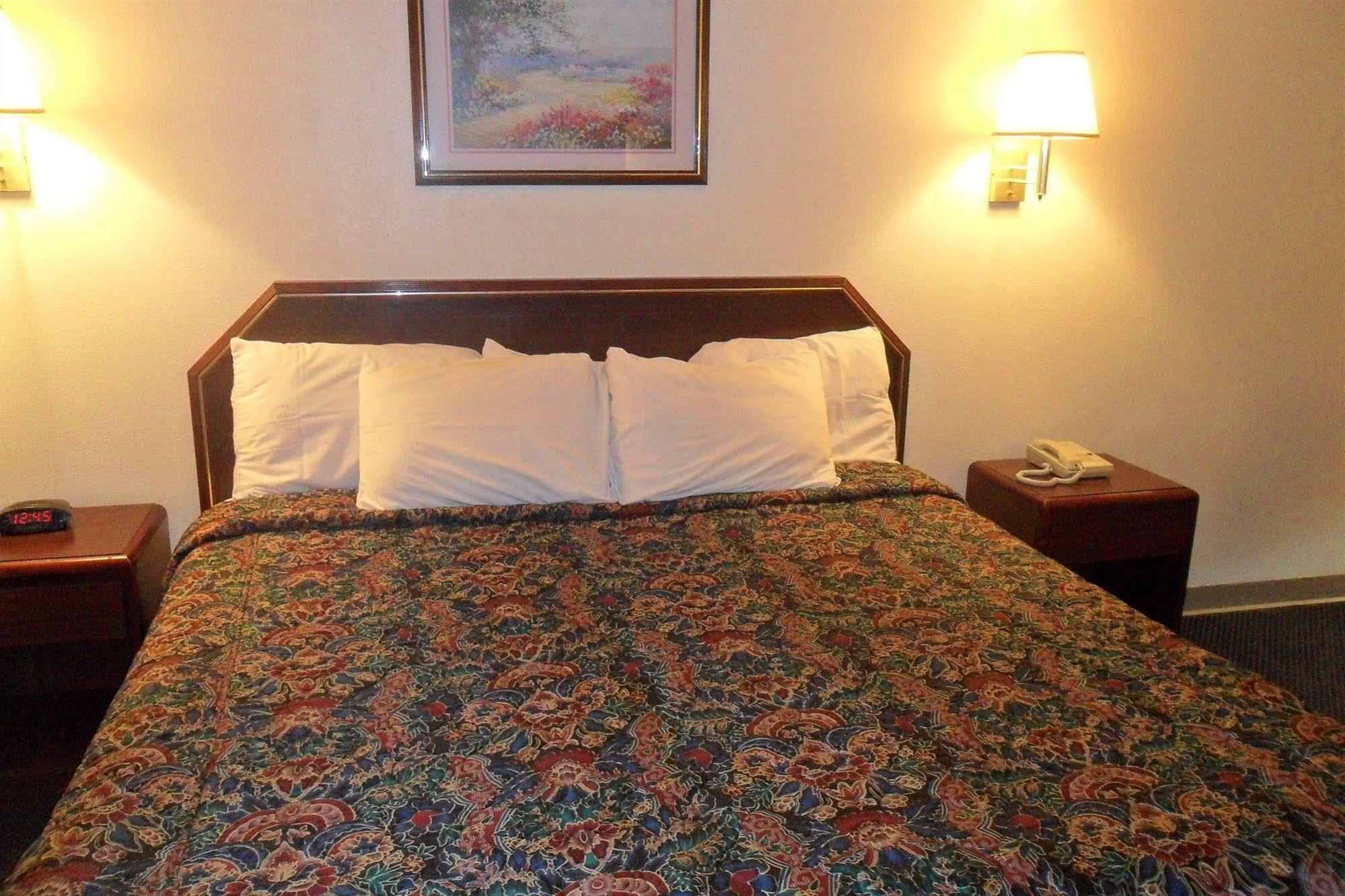 سلما Luxury Inn & Suites المظهر الخارجي الصورة